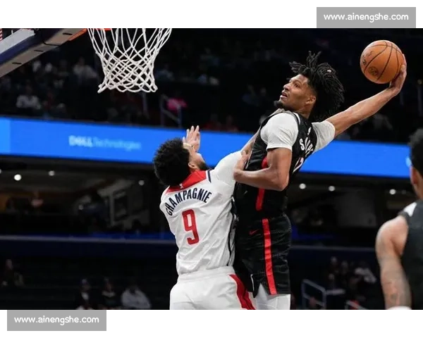 3D 暴击！大洛压哨三分 + 单手血帽夏普