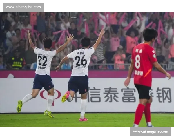 双门将同问 “何时进球”?这记绝杀藏着足球最野的惊喜 双门将同问 “何时进球”?这记绝杀藏着足球最野的惊喜